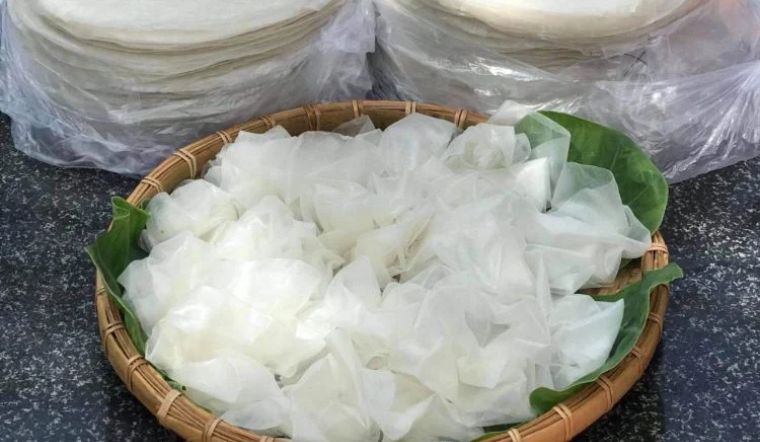 Cách bảo quản bánh tráng phơi sương được lâu, không bị khô, mốc