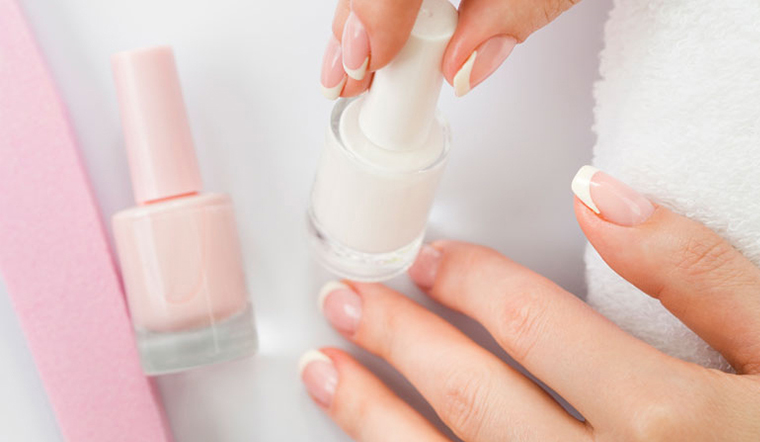 Thích sơn gel thì phải biết những điều này để móng tay luôn chắc khỏe