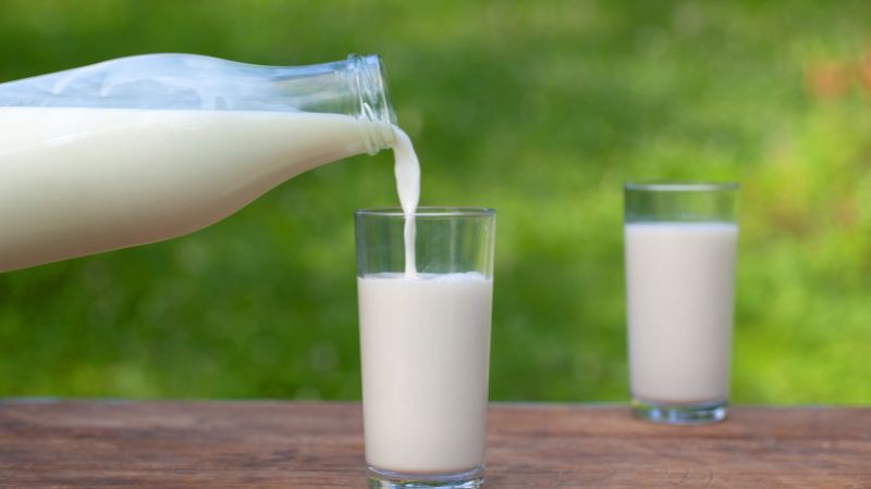 Làm hồng vùng kín bằng sữa tươi