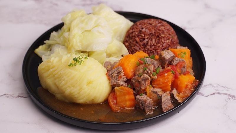 Khoai tây hầm lạc và thịt bò nghiền