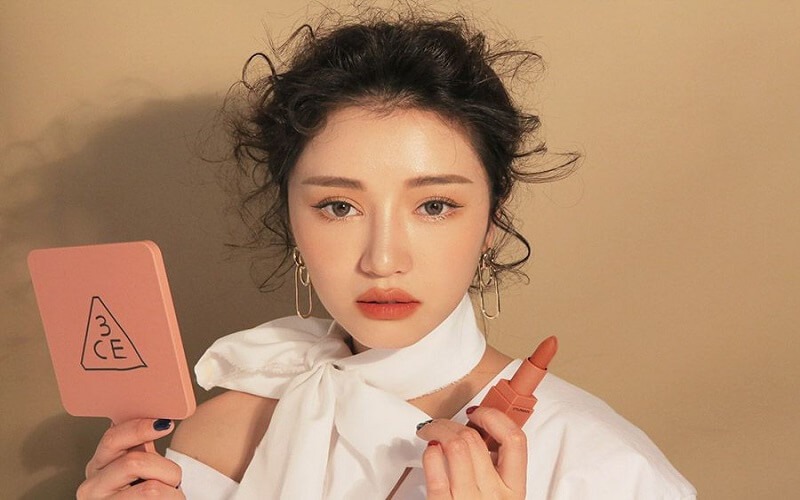 Màu 220 Hit Me Up – Cam đất