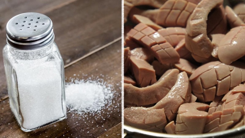 Dùng muối ăn khử mùi hôi cật heo