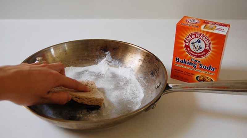 Đáy nồi, chảo rỉ sét