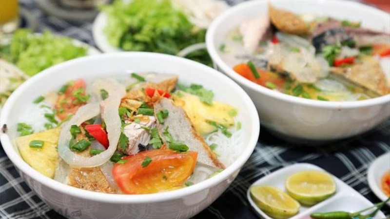 Bún chả cá chàm