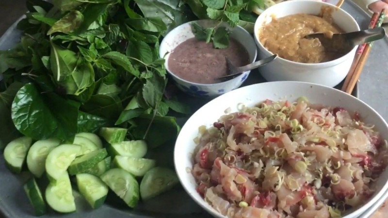 Gỏi cá trắm trắng