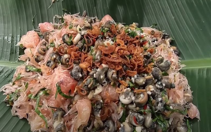 Gỏi bưởi ốc đắng