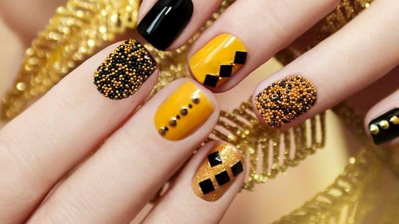 Đá từ sơn gel màu