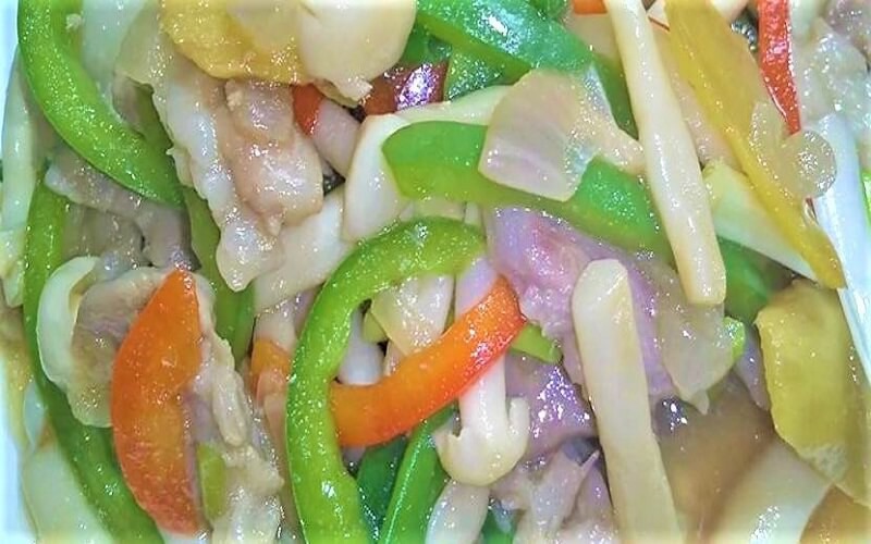 Nấm bạch tuyết xào thịt heo là một món ăn thật sự đáng thử