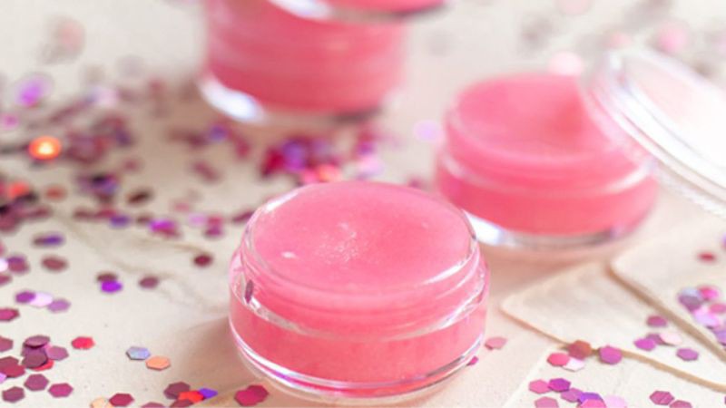 Công dụng của son dưỡng môi