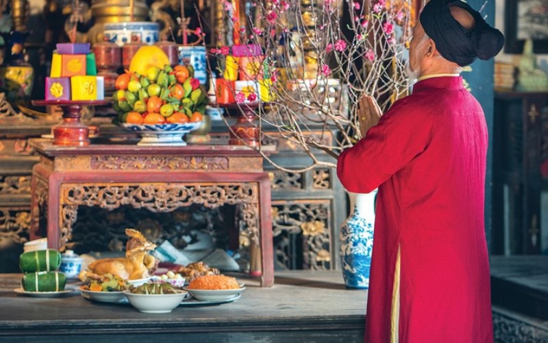 Cách trang trí bàn thờ ngày tết miền Bắc