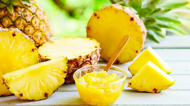 Trái dứa chứa nhiều vitamin C là thành phần dưỡng trắng da hiệu quả