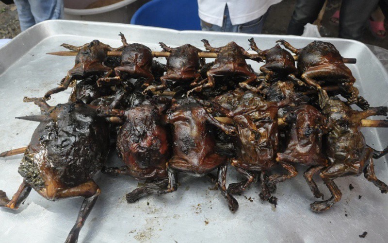 Ếch òn nướng