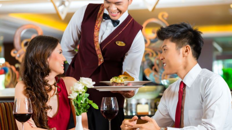 Phong cách phục vụ