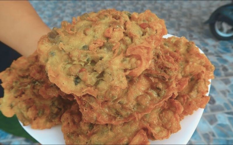 Bánh hến chiên giòn