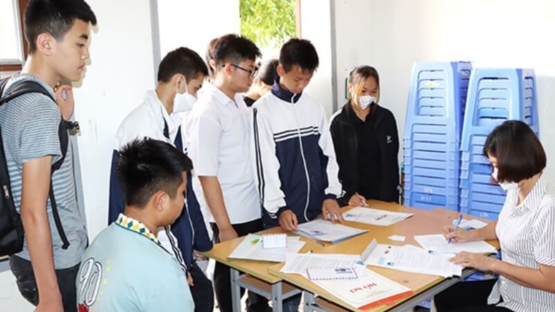 Hồ sơ tuyển sinh vào lớp 10 tại Hà Nội năm 2023 gồm những gì?