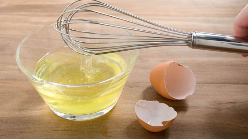 Vì sao lòng trắng không đánh bông được?