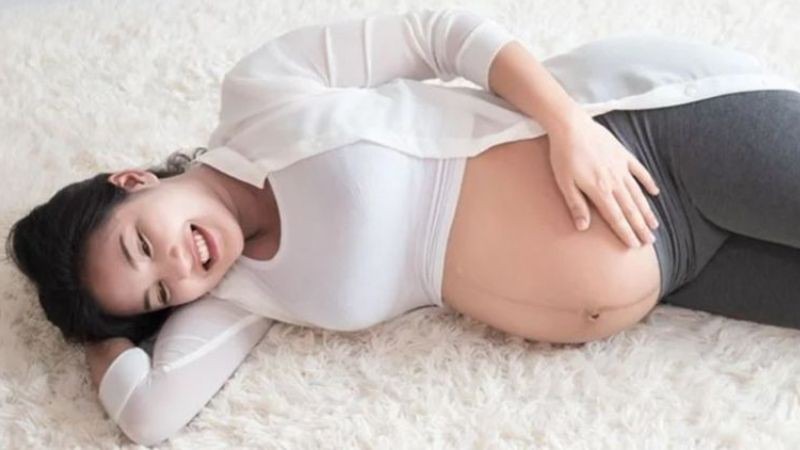 Tránh tư thế nằm nghiêng sang bên phải