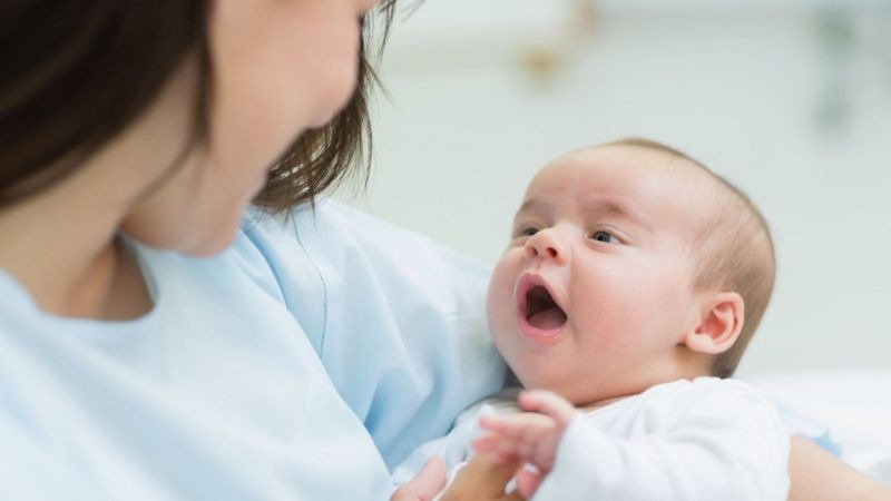Thời gian cho con bú sữa mẹ theo độ tuổi