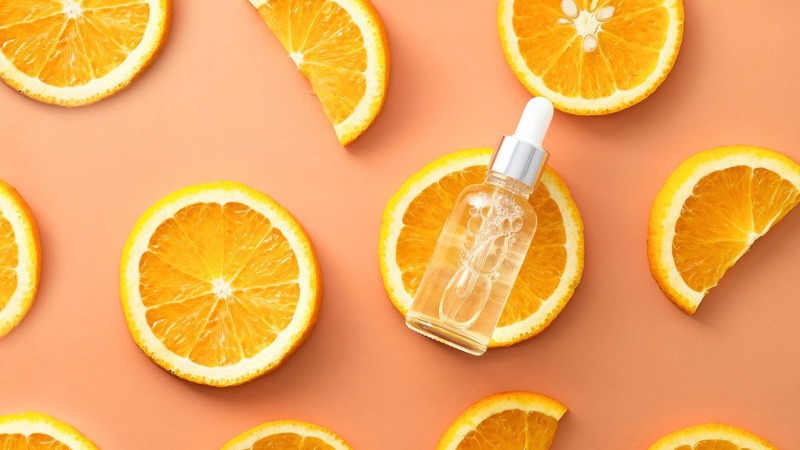Công dụng dưỡng da của vitamin C