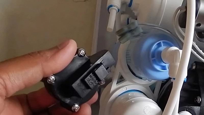 Máy bơm của máy lọc nước gặp sự cố