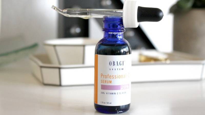 Serum Obagi Vitamin C được chuyên gia da liễu khuyên dùng