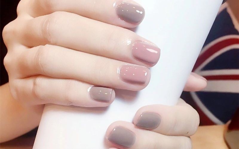 Mẫu nail hồng phối màu nhạt