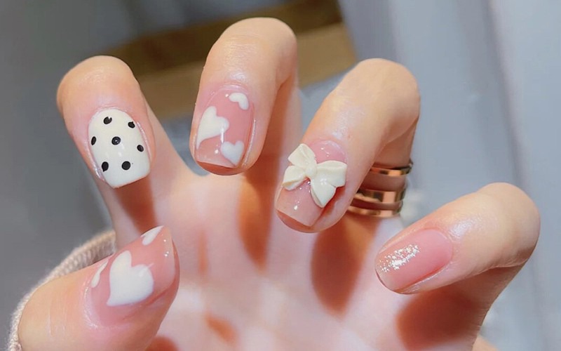 Mẫu nail hồng nhạt nữ tính
