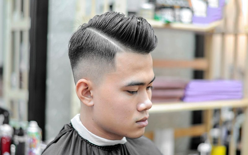 Tóc Mohican rẽ mái