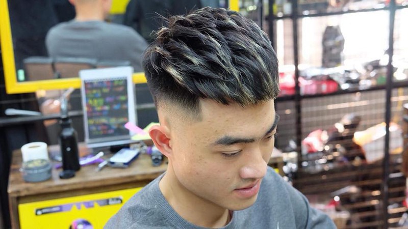 Tóc Mohican gẩy lai (gẩy light)