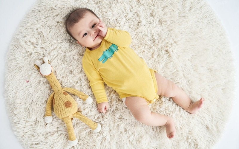 Trẻ từ 9 - 12 tháng tuổi