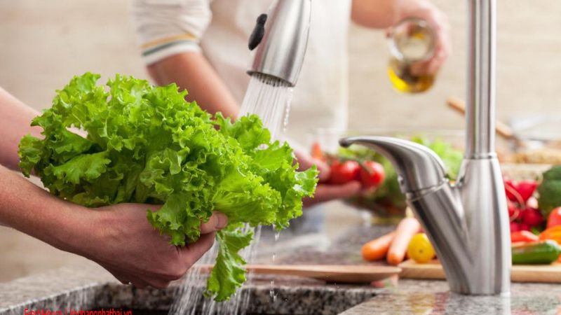 Không nên rửa rau củ trước khi 